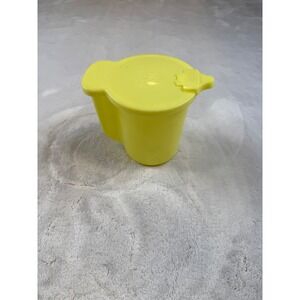 Tupperware Yellow Pitcher Cremair with Lid Vintage Kitchenware Collectible 825-6